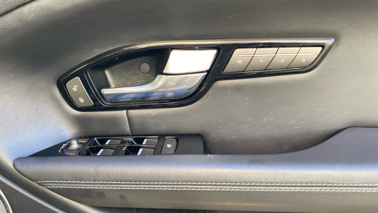 Land Rover Range Rover Evoque 2.0 Ingenium Si4 HSE Dynamic Lux 5dr Auto Petrol Hatchback